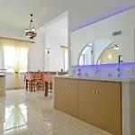 Zeus Hotel