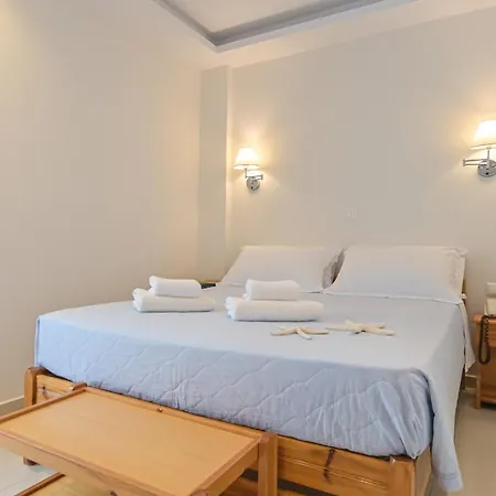 Zeus فندق Naxos City