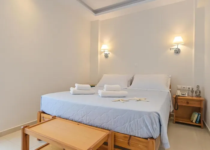 Zeus מלון Naxos City