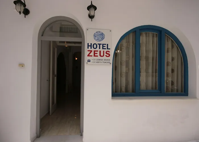 מלון Zeus Naxos City