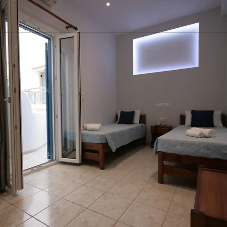מלון Zeus Naxos City
