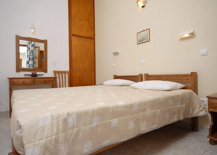 Otel Zeus Naxos City